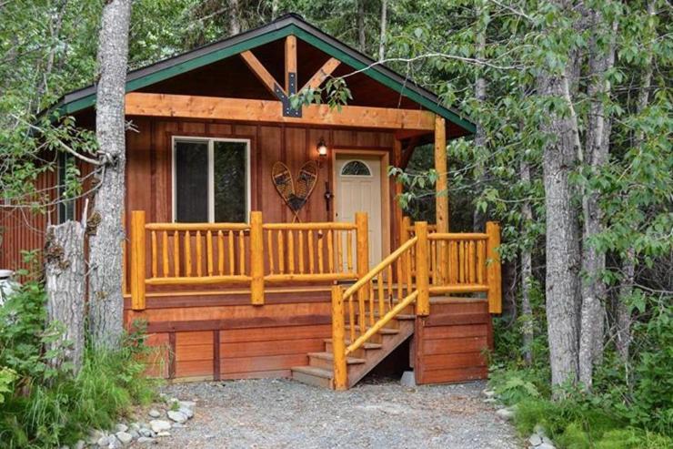 Summit Lake Lodge エクステリア 写真