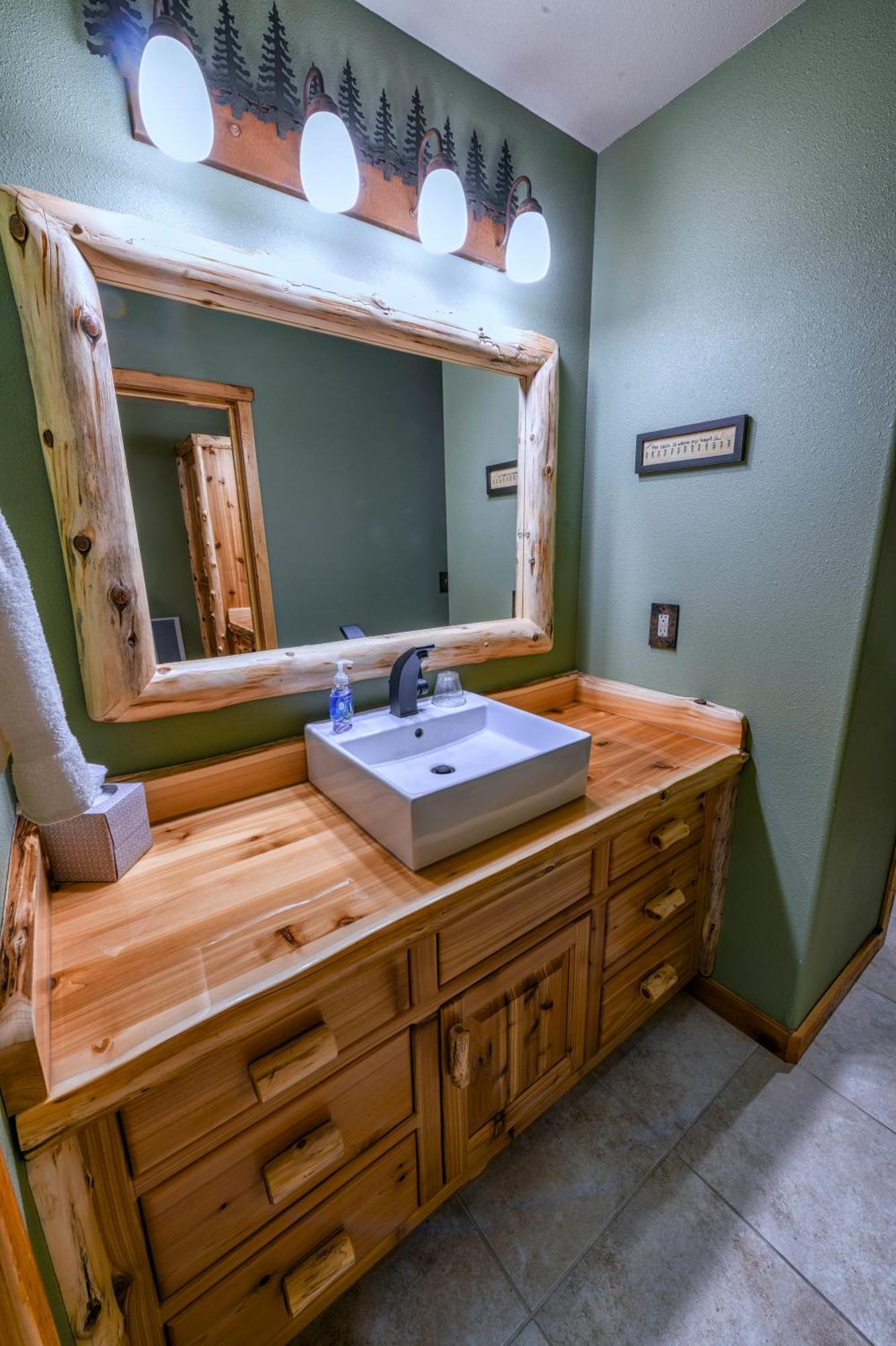 Summit Lake Lodge エクステリア 写真