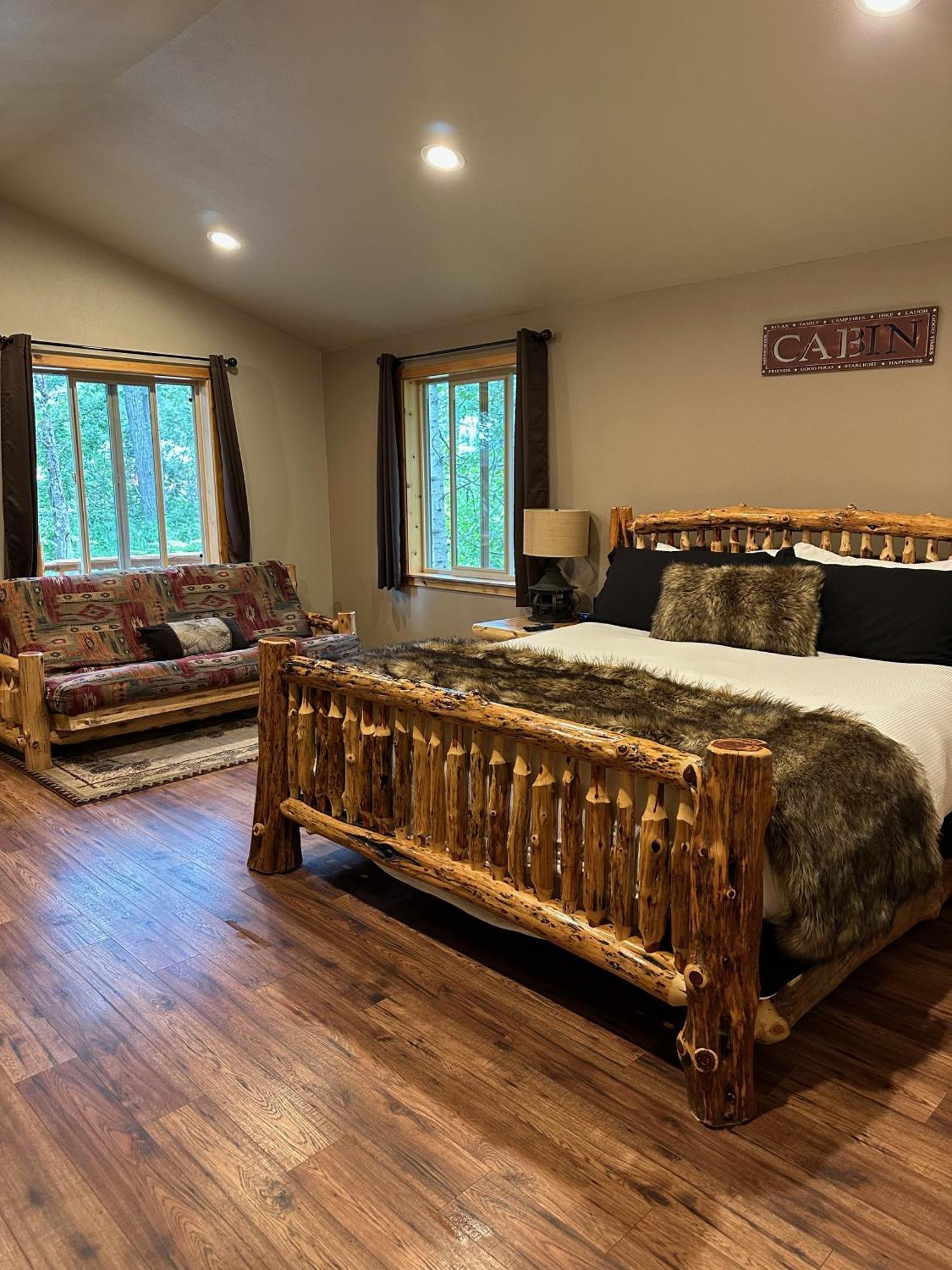 Summit Lake Lodge エクステリア 写真